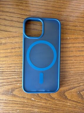 Magnetic Wireless iPhone 13 Mini Compatible  Blue Phone Case